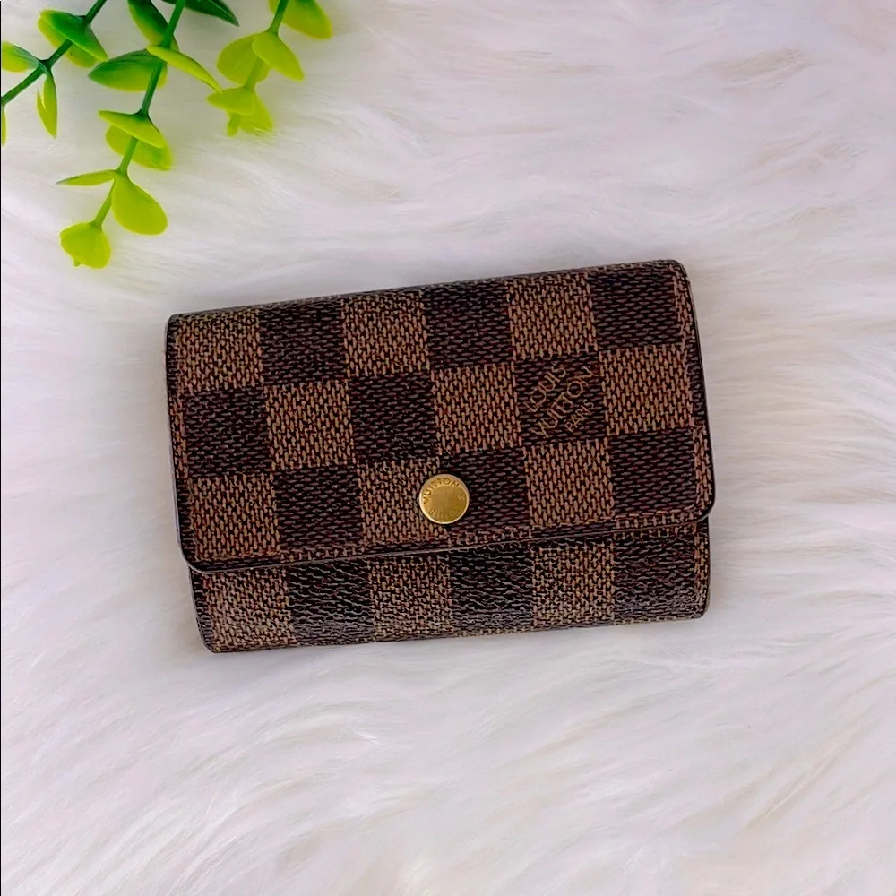 Louis Vuitton Damier Ebene 6 Key Holder